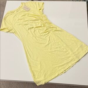 Universal Thread Light Yellow Short Sleeve Top